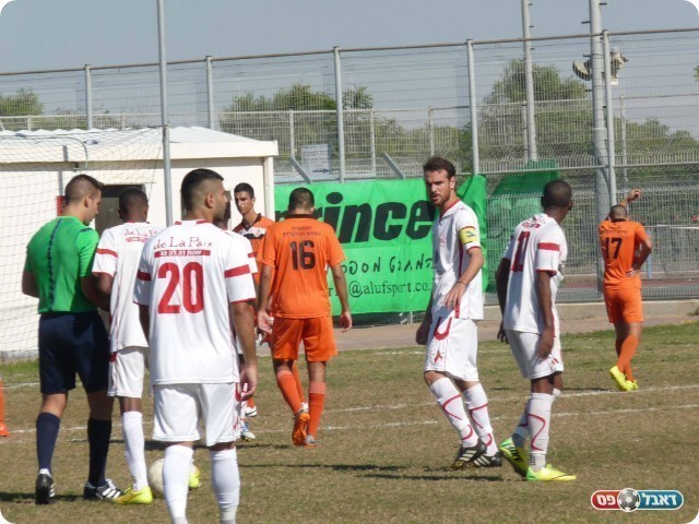 שחקני יצ'אלאל (אלי שמואלי)